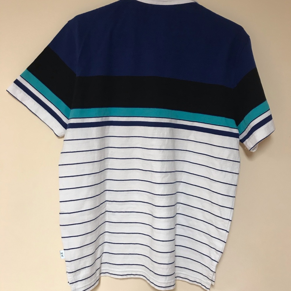 Men’s polo t-shirt from American Eagle.